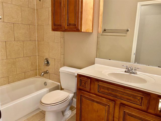 7504 Bennett Ave B, Austin, TX 78752