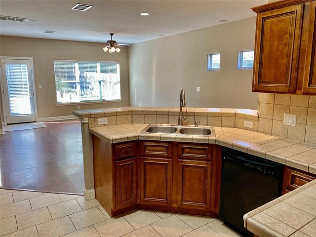 7504 Bennett Ave B, Austin, TX 78752