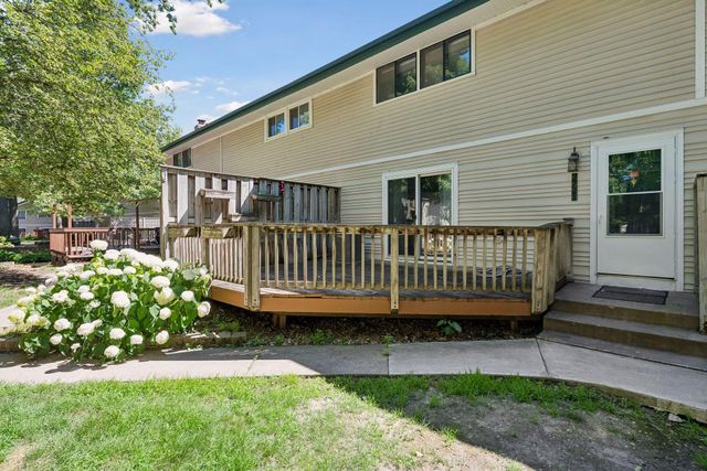 2721 Upland Court, Plymouth, MN 55447