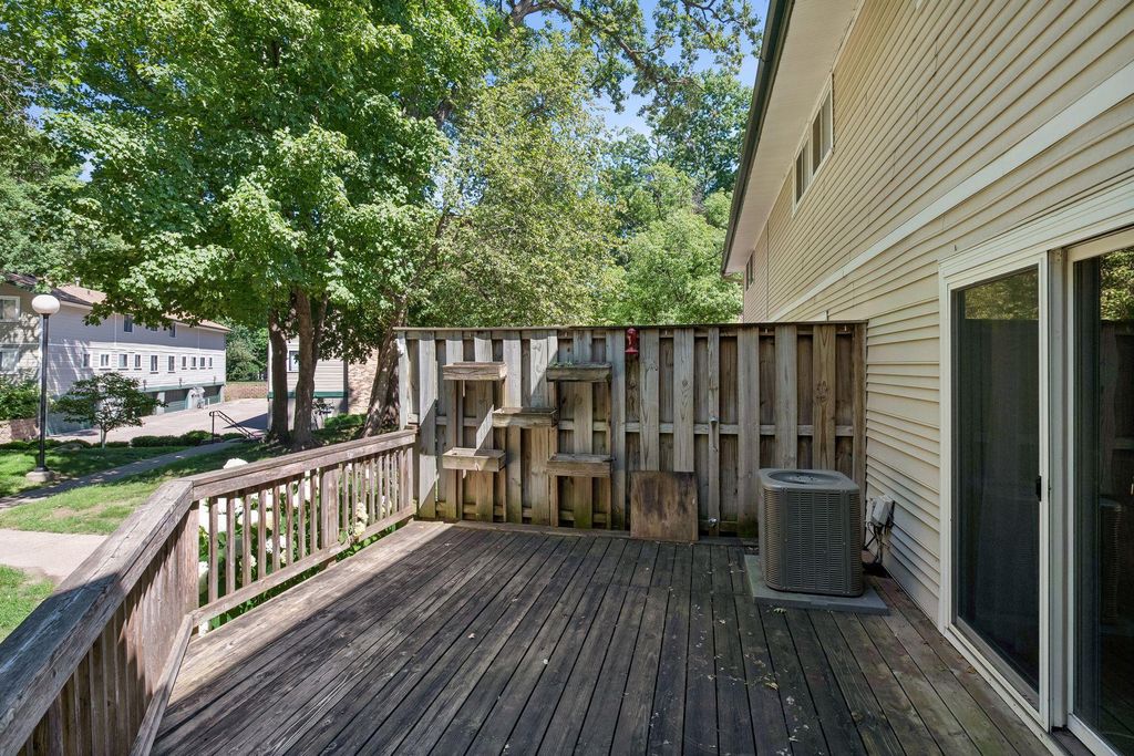 2721 Upland Court, Plymouth, MN 55447 — photo 4