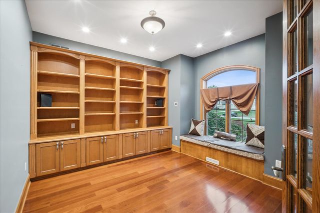 4349 Island View Drive, Fenton, MI 48430