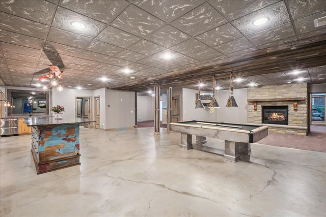 4349 Island View Drive, Fenton, MI 48430