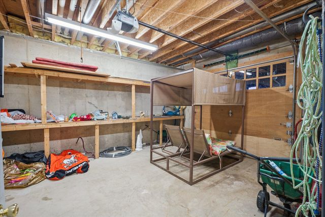 4349 Island View Drive, Fenton, MI 48430