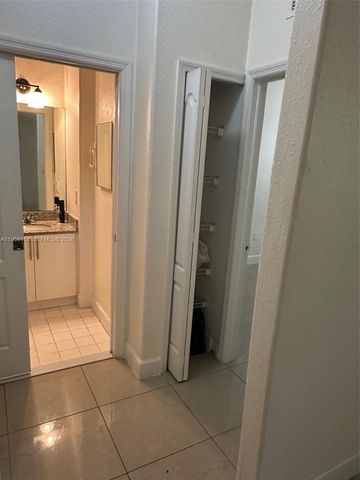 2551 SE 16th Ter 103, Homestead, FL 33035