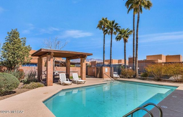 3849 N Pasatiempo Place, Tucson, AZ 85705