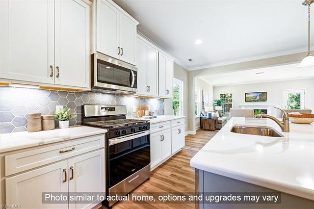 6407 Gardenview Road 33, Pleasant Garden, NC 27313