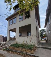517 W 9th Street, Waterloo, IA 50702