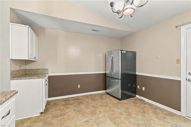 1004 Myrtle CT, Newport News, VA 23608