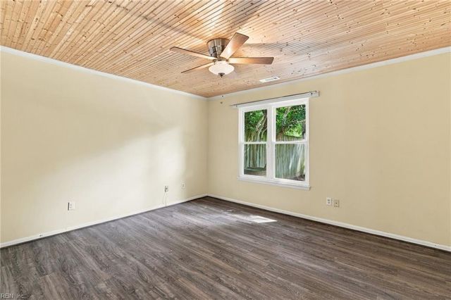 1004 Myrtle CT, Newport News, VA 23608