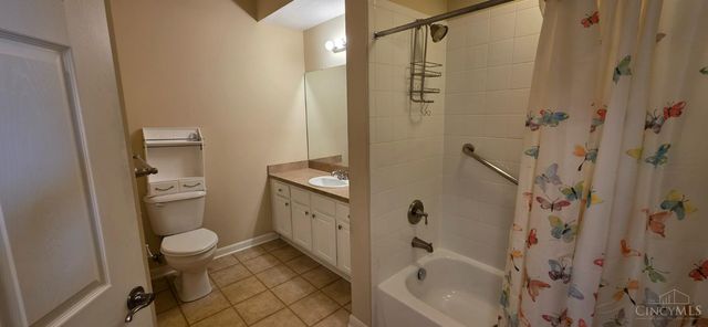 1414 Cotswold Lane, Hamilton, OH 45013