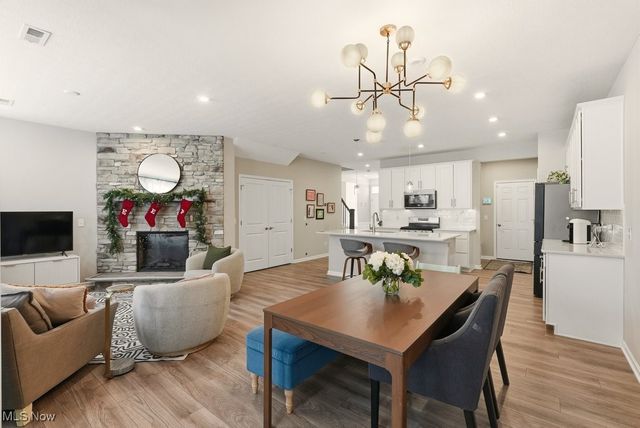 850 Dipper Lane 5, Aurora, OH 44202