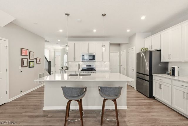 850 Dipper Lane 5, Aurora, OH 44202