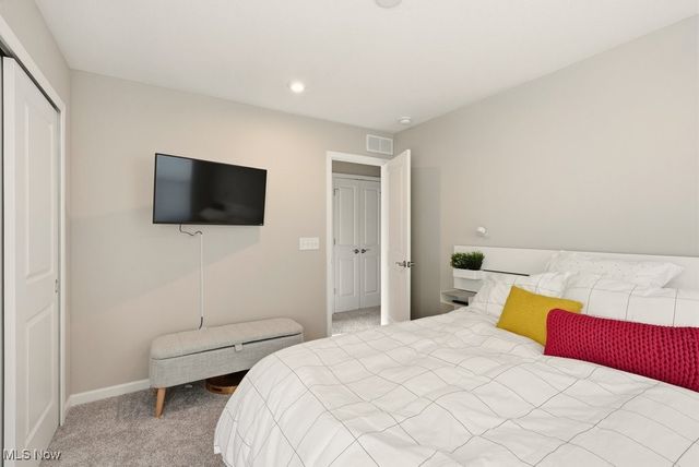 850 Dipper Lane 5, Aurora, OH 44202