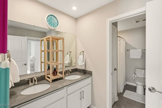 850 Dipper Lane 5, Aurora, OH 44202