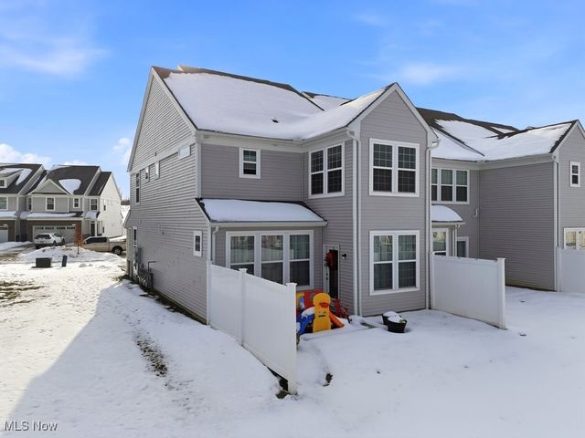 850 Dipper Lane 5, Aurora, OH 44202