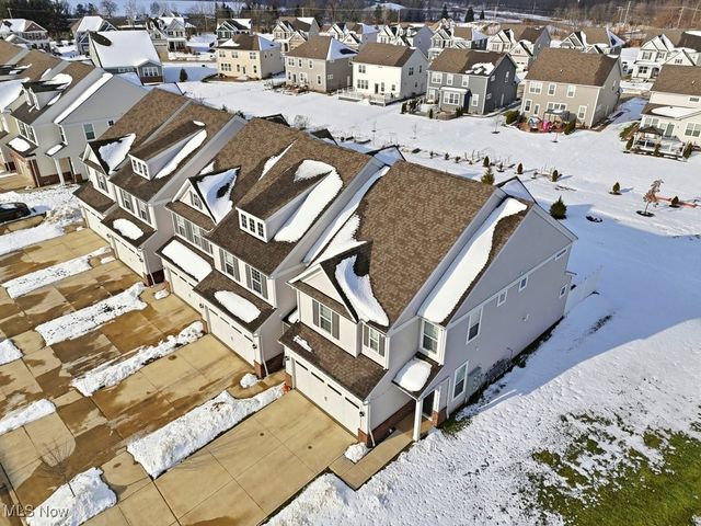 850 Dipper Lane 5, Aurora, OH 44202