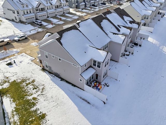 850 Dipper Lane 5, Aurora, OH 44202