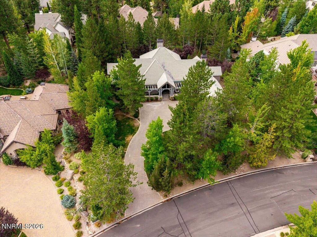 Image 2 of property listing at 5820 Strasbourg Court, Reno, NV 89511
