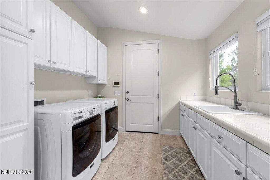 Image 46 of property listing at 5820 Strasbourg Court, Reno, NV 89511
