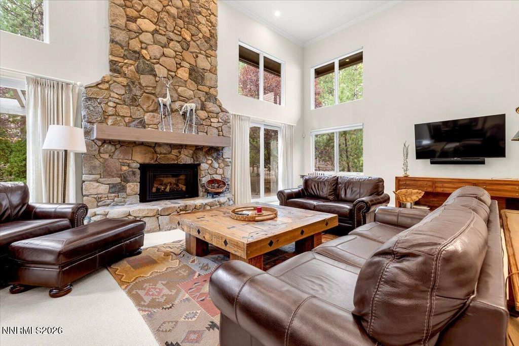 Image 5 of property listing at 5820 Strasbourg Court, Reno, NV 89511