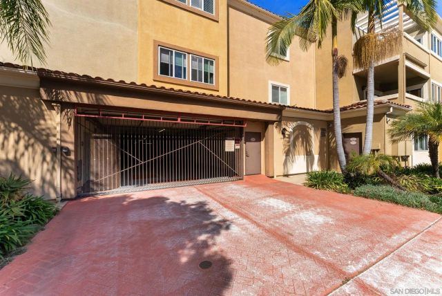 1100 Civic Center Dr C25, Oceanside, CA 92054