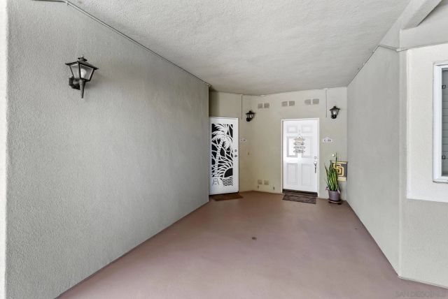 1100 Civic Center Dr C25, Oceanside, CA 92054