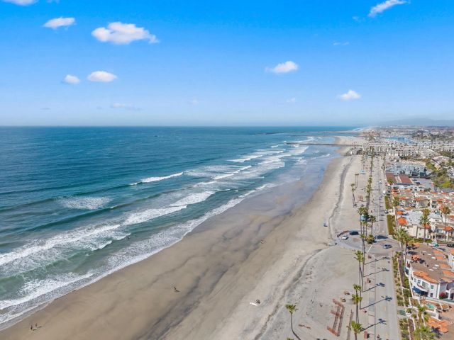 1100 Civic Center Dr C25, Oceanside, CA 92054