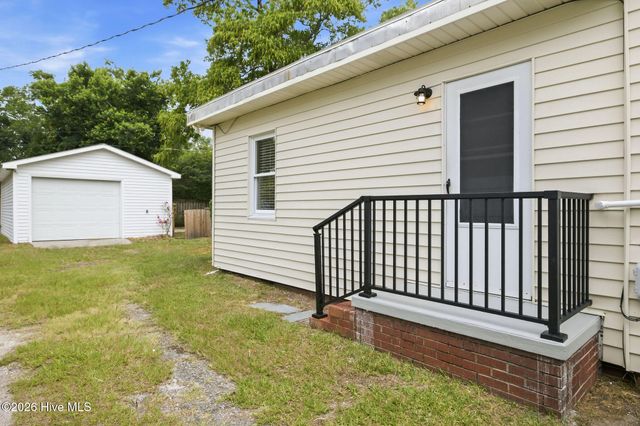 521 Thomas Avenue, Wilmington, NC 28405