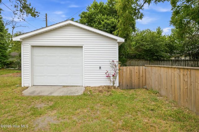 521 Thomas Avenue, Wilmington, NC 28405