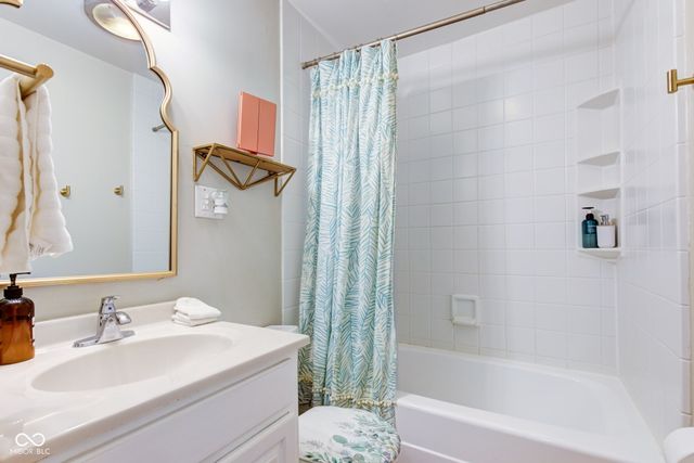 315 W 43rd Street, Indianapolis, IN 46208