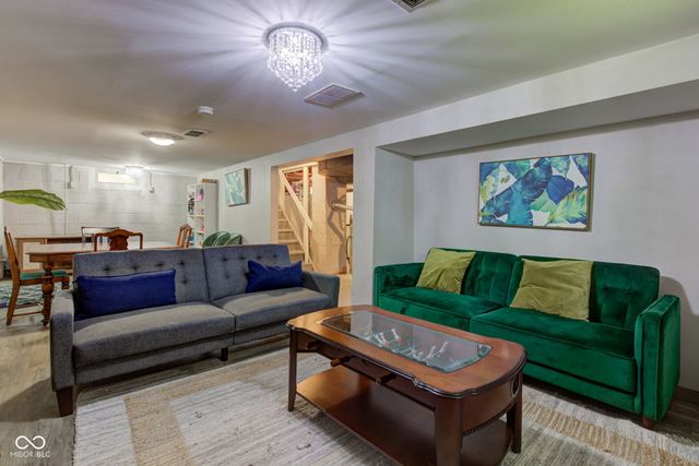 315 W 43rd Street, Indianapolis, IN 46208