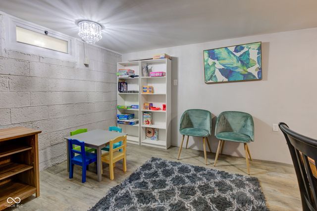 315 W 43rd Street, Indianapolis, IN 46208