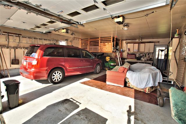 2369 Harrow Rd, Upper St Clair, PA 15241