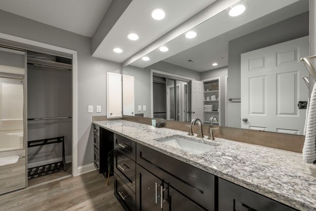 350 Wildwood Drive S 20, Branson, MO 65616