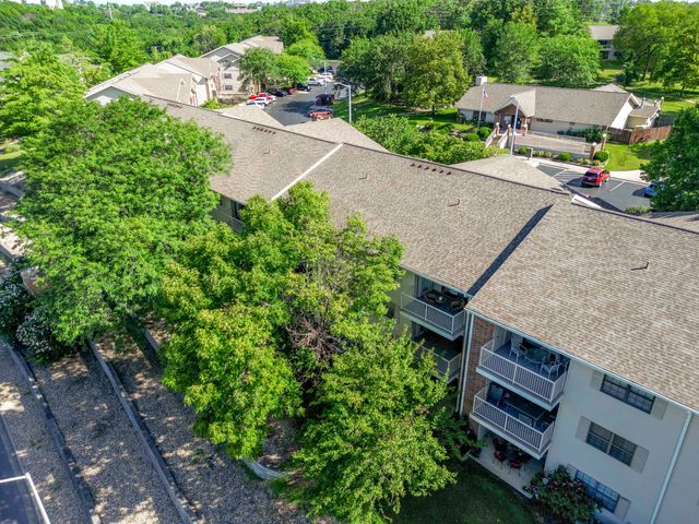 350 Wildwood Drive S 20, Branson, MO 65616