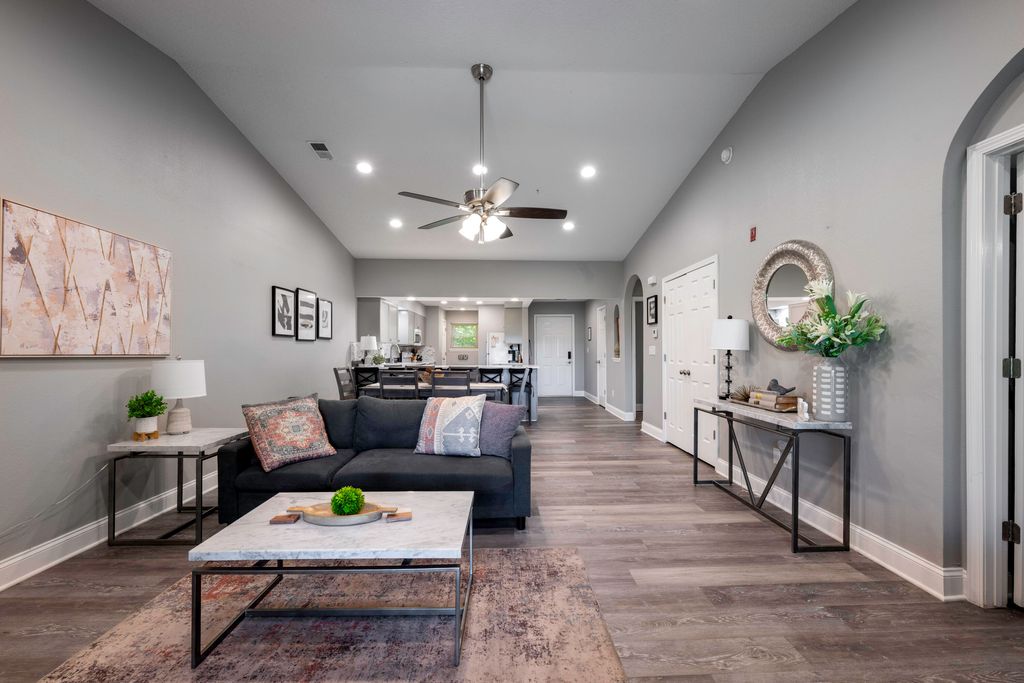 350 Wildwood Drive S 20, Branson, MO 65616