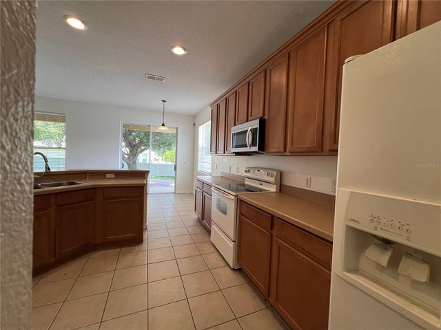 554 HIAWATHA PALM PLACE, Apopka, FL 32712