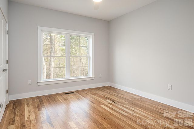 87 Locust Grove Road, Weaverville, NC 28787