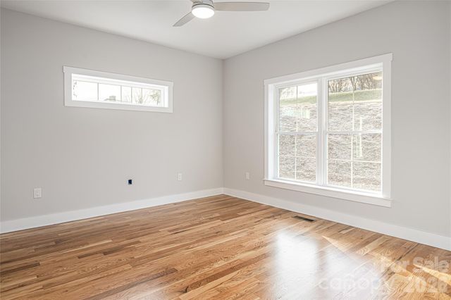 87 Locust Grove Road, Weaverville, NC 28787