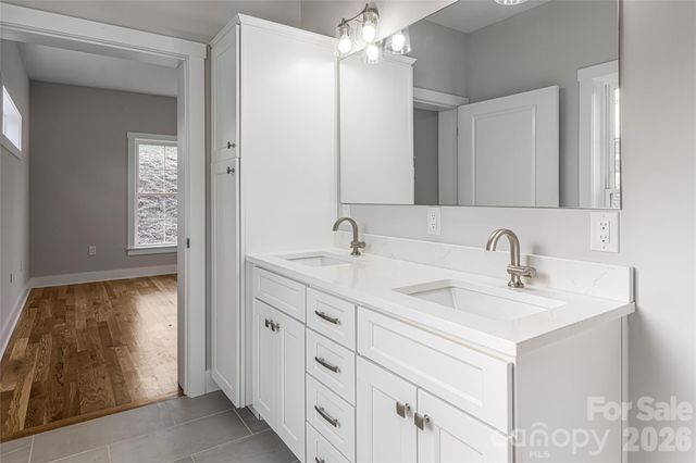 87 Locust Grove Road, Weaverville, NC 28787