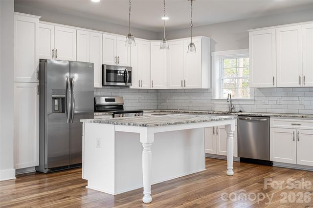 87 Locust Grove Road, Weaverville, NC 28787