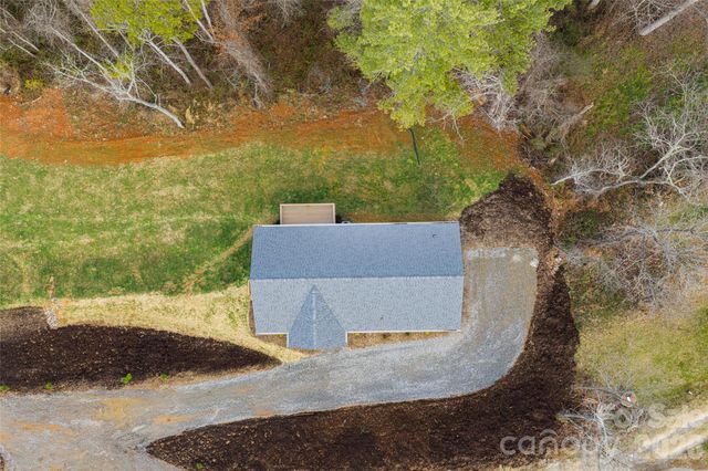 87 Locust Grove Road, Weaverville, NC 28787