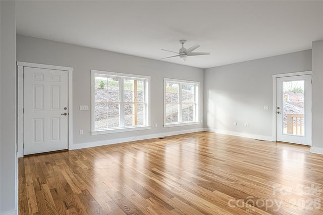 87 Locust Grove Road, Weaverville, NC 28787