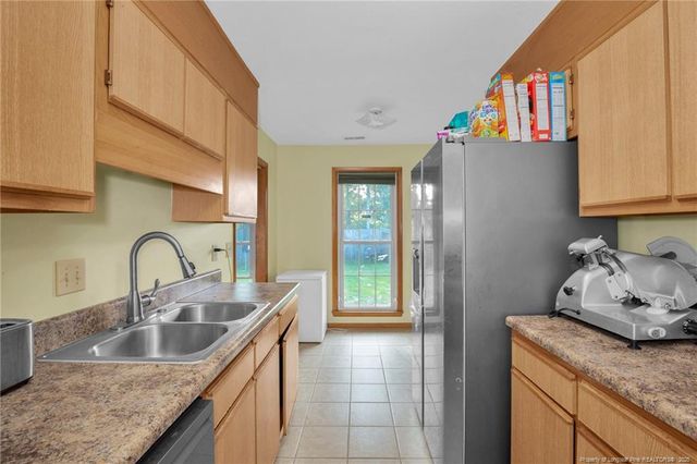 1594 Rossmore Drive, Fayetteville, NC 28314
