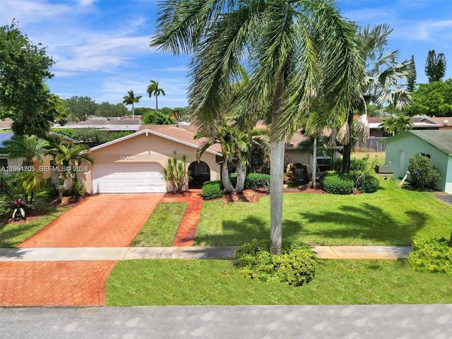 10961 NW 16th Ct, Pembroke Pines, FL 33026