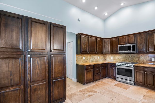 6118 Pompano Street, Jupiter, FL 33458