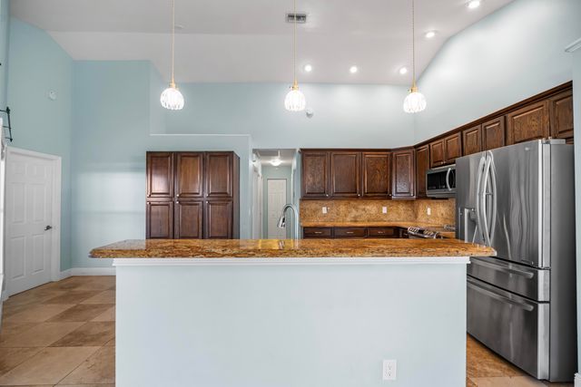 6118 Pompano Street, Jupiter, FL 33458
