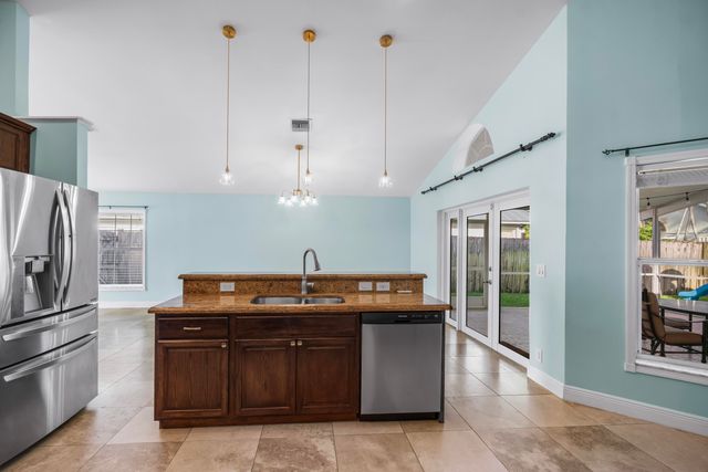 6118 Pompano Street, Jupiter, FL 33458