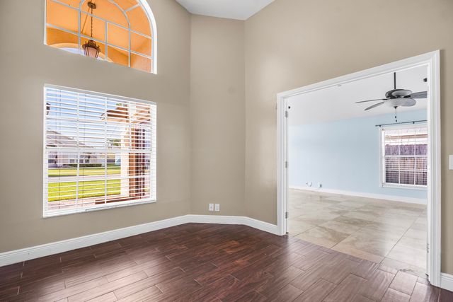 6118 Pompano Street, Jupiter, FL 33458