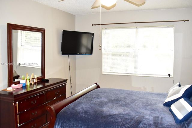 9800 Sunrise Lakes Boulevard 208, Sunrise, FL 33322